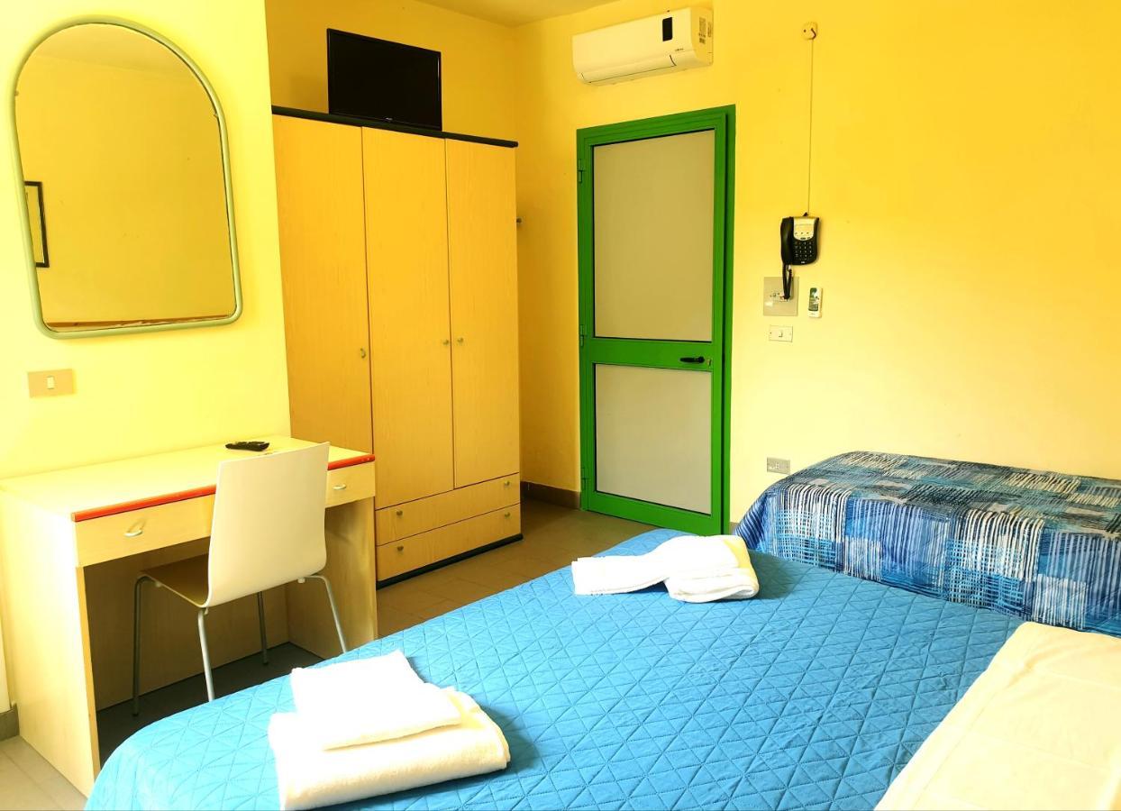 Hotel Lupo Di Mare Marina di Castagneto Carducci Luaran gambar